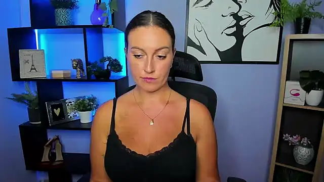 FUN_AMI Live XXX-chat