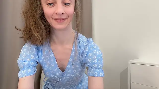 ShySchoolGirl's Live XXX Chat