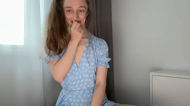 ShySchoolGirl live XXX chat