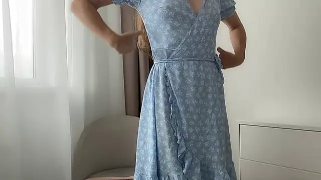 ShySchoolGirl live XXX chat