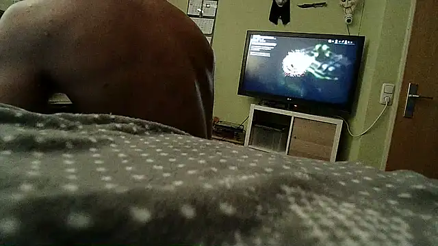 NiceHunter89 Show in webcam