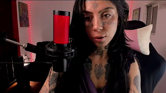 Chat XXX ao vivo de arinka_deniska333