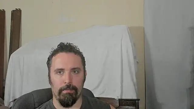 Metalstud Show in webcam