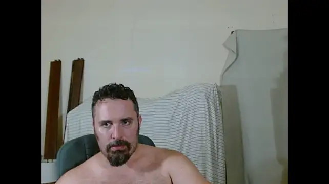 Chat +18 de Metalstud ao vivo