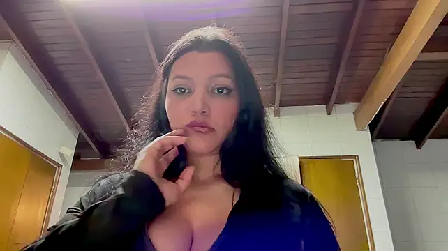Marcella_and_laura Show in webcam