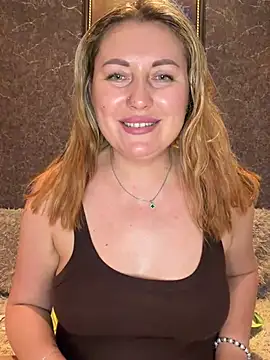 Katti_Kissa Adlı Modelin Web Kamerası Şovu