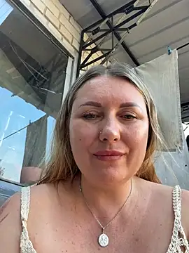 Show modela Katti_Kissa na web-kameri