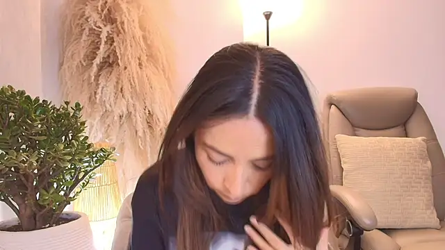 Briana_hill_のウェブカメラショー