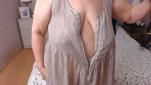 LeveMe2Nightt's Live XXX Chat