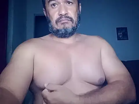הופעת וובקאם של tarra122