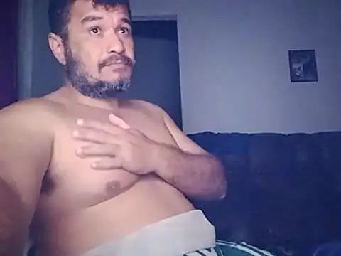 Show modela tarra122 na web-kameri