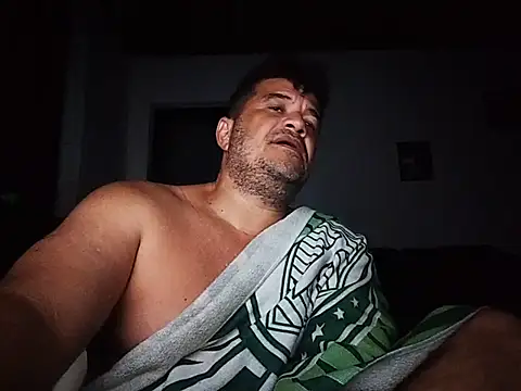 Show modela tarra122 na web-kameri