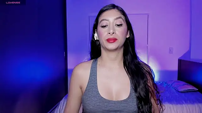 MeganWhite3 Show Webcam