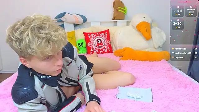 LandelRay's Webcam Show