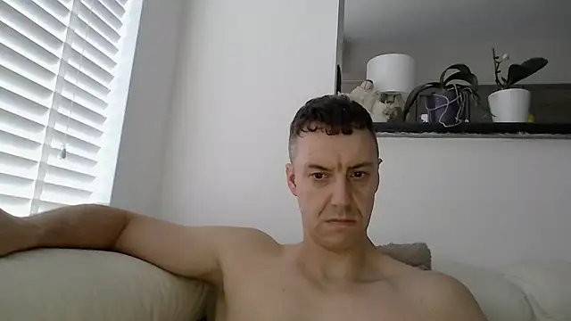 Show de ploki2180 na webcam