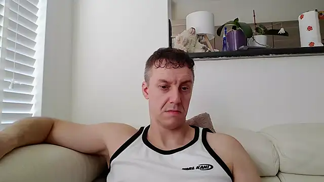 ploki2180 Webcam Show