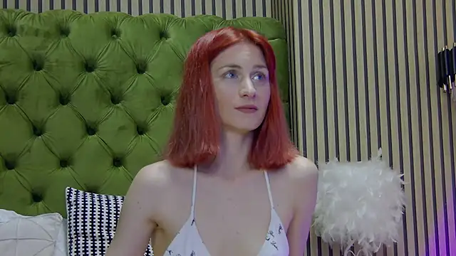 צ'אט XXX בשידור חי של SiennaShapiro