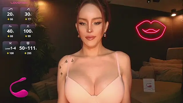 Show modela GoddessaXX na web-kameri