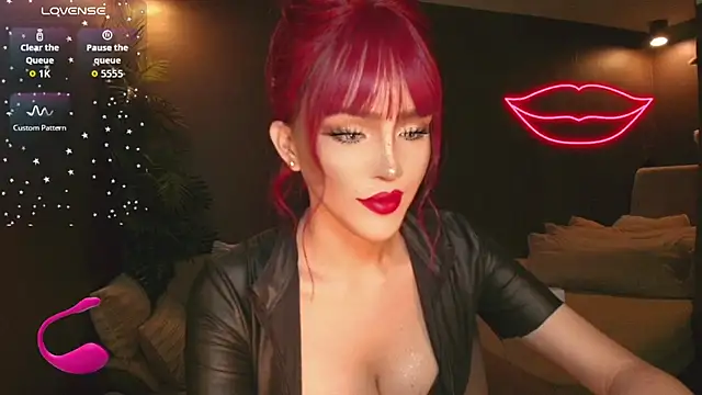 GoddessaXX: διαδικτυακό σόου στην κάμερα