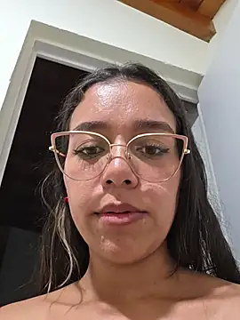 Andrea-Queen Live XXX-Chat
