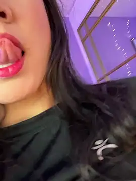 mahia_queen 即時 XXX 聊天