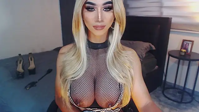 10inDominantAica Pertunjukan Webcam