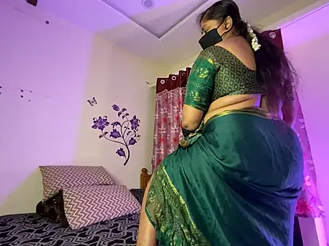 LouleyRani_'s Webcam Show