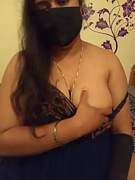 UR_Chocogirl's Live XXX Chat