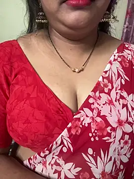 UR_Chocogirl's Live XXX Chat