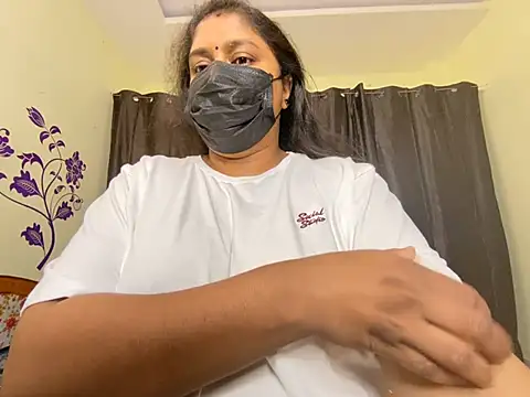 UR_Chocogirl's Webcam Show