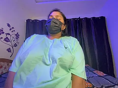 UR_Chocogirl webkamerás műsora