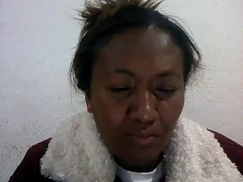 Chat +18 de sexyladii ao vivo