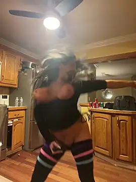 LittleMissEeve Webcamshow