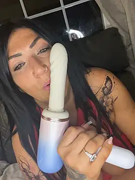 LittleMissEeve Show in webcam