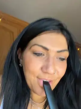 LittleMissEeve webcam show