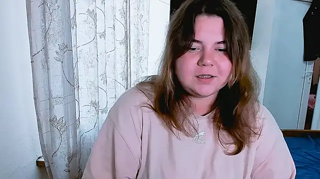 دردشة Kira_Magni الجنسية المباشرة