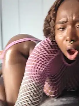 TanishaEvans Chat XXX live