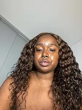 TanishaEvans live XXX chat