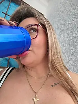 DIANITA_1988 Adlı Modelin Web Kamerası Şovu