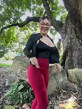 DIANITA_1988 Show in webcam