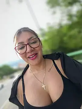 DIANITA_1988 Pertunjukan Webcam
