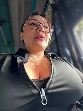 DIANITA_1988 Show in webcam
