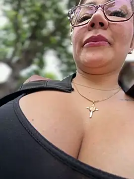 DIANITA_1988 – webcam-show