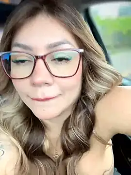 Pertunjukan Kamera Web DIANITA_1988