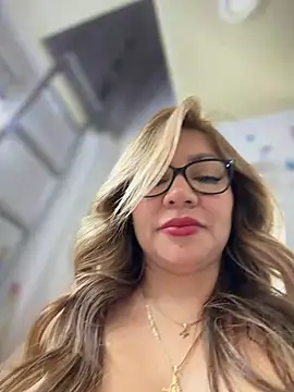 Show modela DIANITA_1988 na web-kameri