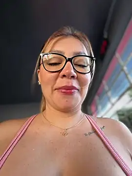 DIANITA_1988 Live XXX-chat