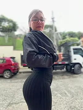 DIANITA_1988 라이브 XXX 채팅