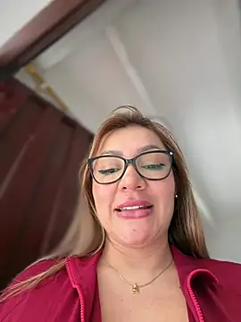 Chat +18 de DIANITA_1988 ao vivo