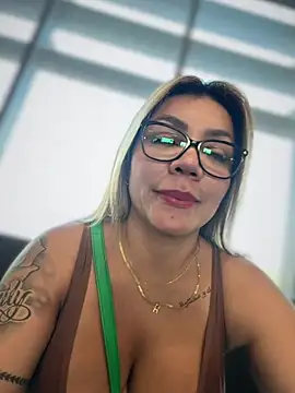 DIANITA_1988: απευθείας συνομιλία ΧΧΧ