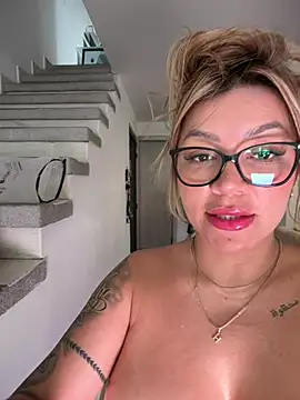 DIANITA_1988 现场XXX聊天
